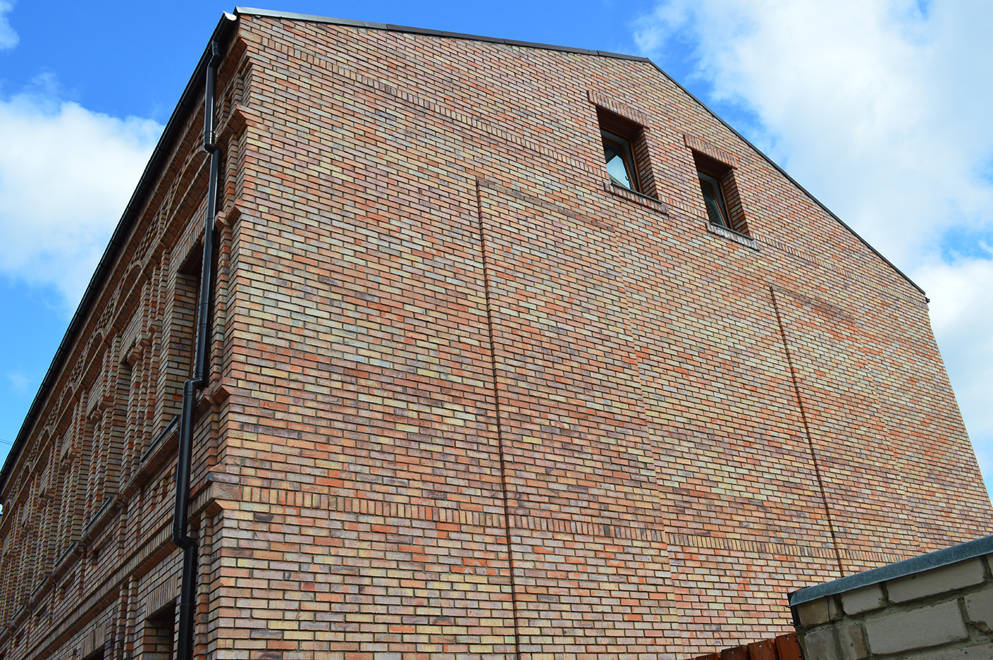 Редуцированный кирпич, энгельский,1NF